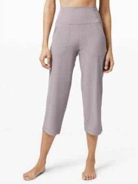 Lululemon Align Wide Leg High Rise Crop 23"  size 4
